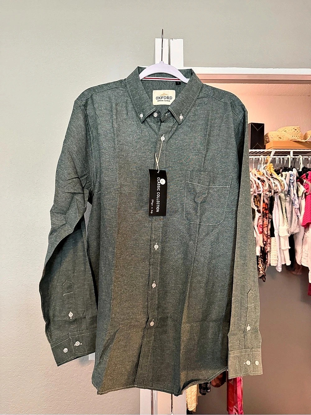 Oxford Men's Button Down Shirt in Green Size Large NWT